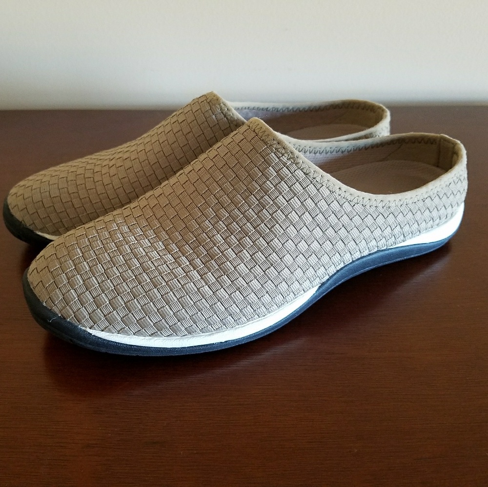 LL BEAN shoes women's size 9.5 wide